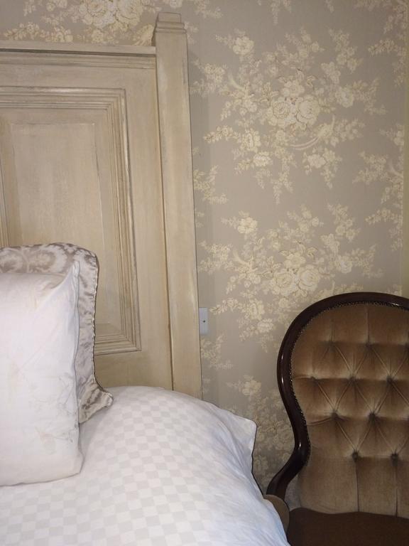 Riverbank, Country Pub And Guesthouse Carrickmacross Bagian luar foto