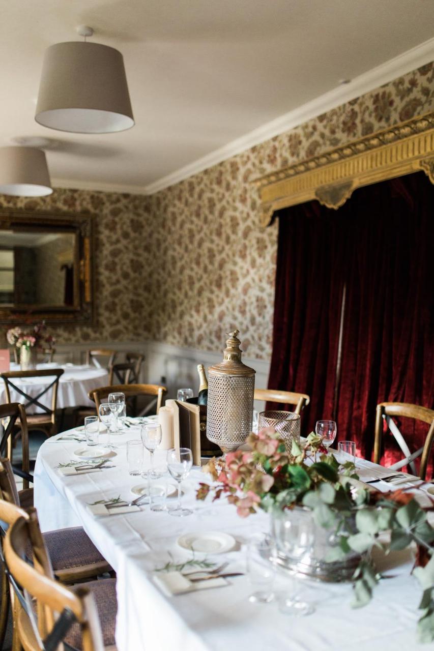 Riverbank, Country Pub And Guesthouse Carrickmacross Bagian luar foto